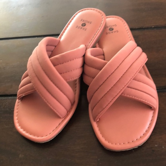 Shade and shore pink sandals size 6 - Picture 2 of 6